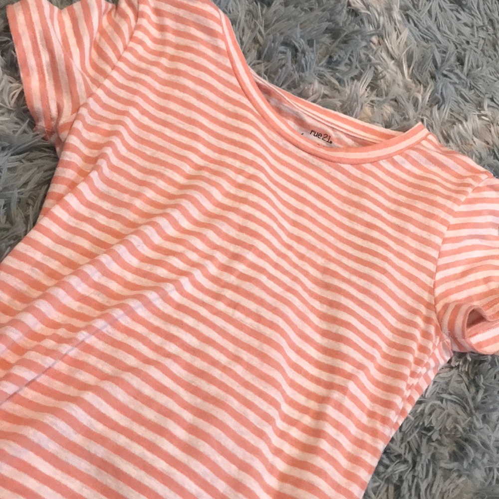 striped tee shirt